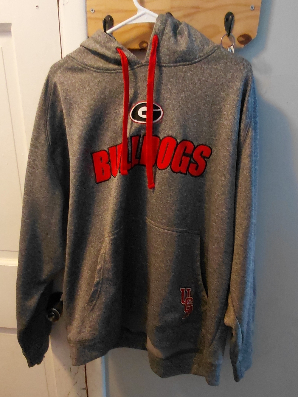 Knights Apparel Gray Hoodie with Red Bulldogs Logo